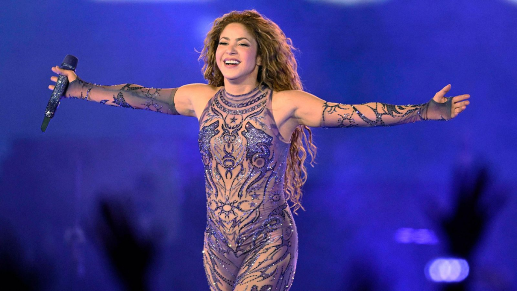Shakira cumple 49 años en la cima de su carrera, con récords Guinness, la gira latina más exitosa de la historia y una vigencia sin precedentes en la música global.