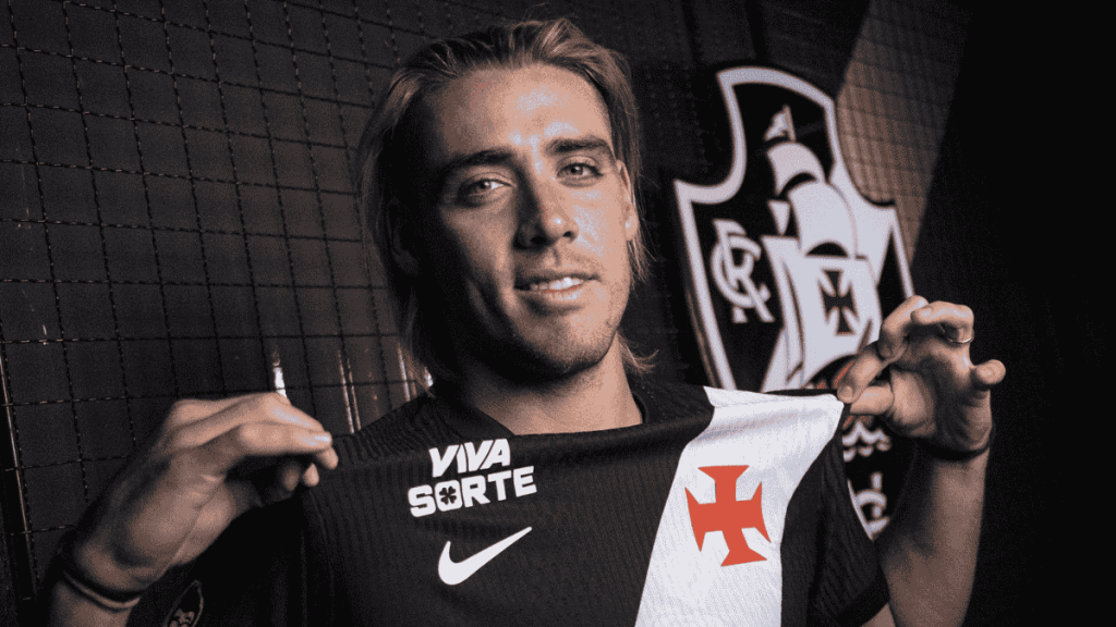 Vasco da Gama anunció el fichaje del delantero argentino Claudio Spinelli, goleador de la LigaPro 2025, quien llega desde Independiente del Valle con contrato por tres años.