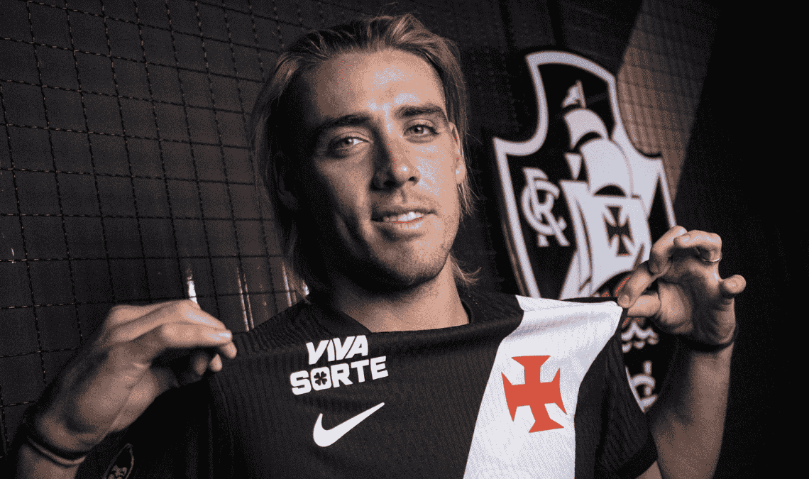 Vasco da Gama anunció el fichaje del delantero argentino Claudio Spinelli, goleador de la LigaPro 2025, quien llega desde Independiente del Valle con contrato por tres años.