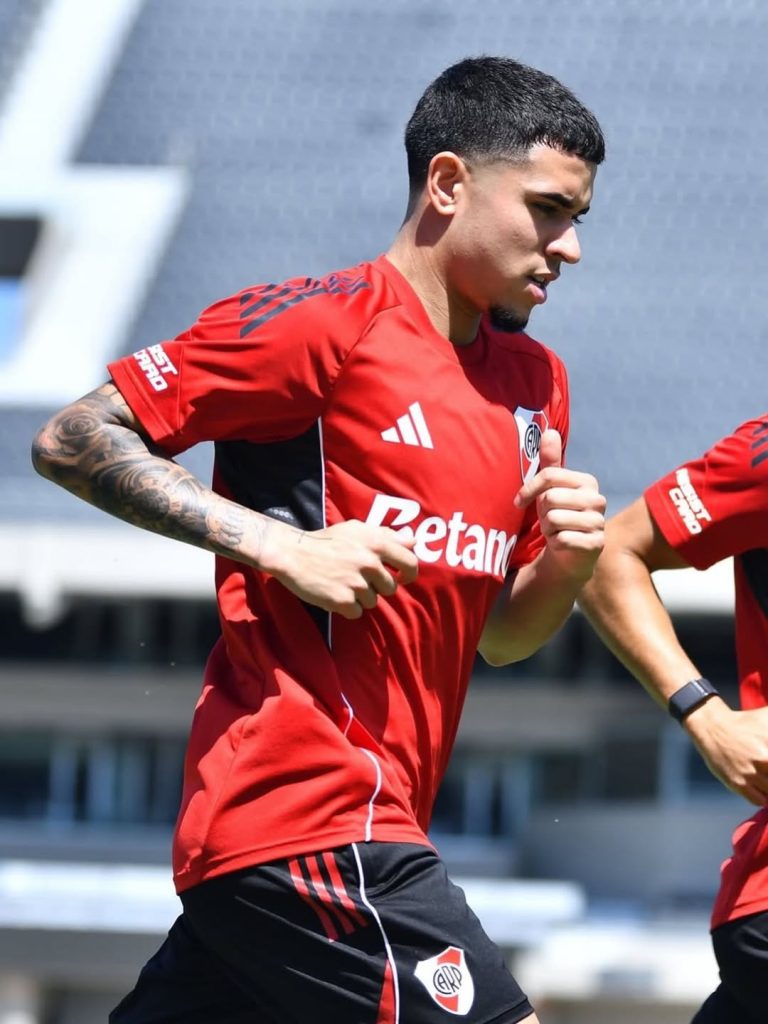 Muchos especialistas consideran que Coudet es el mentor ideal para potenciar la carrera de la joya tricolor.