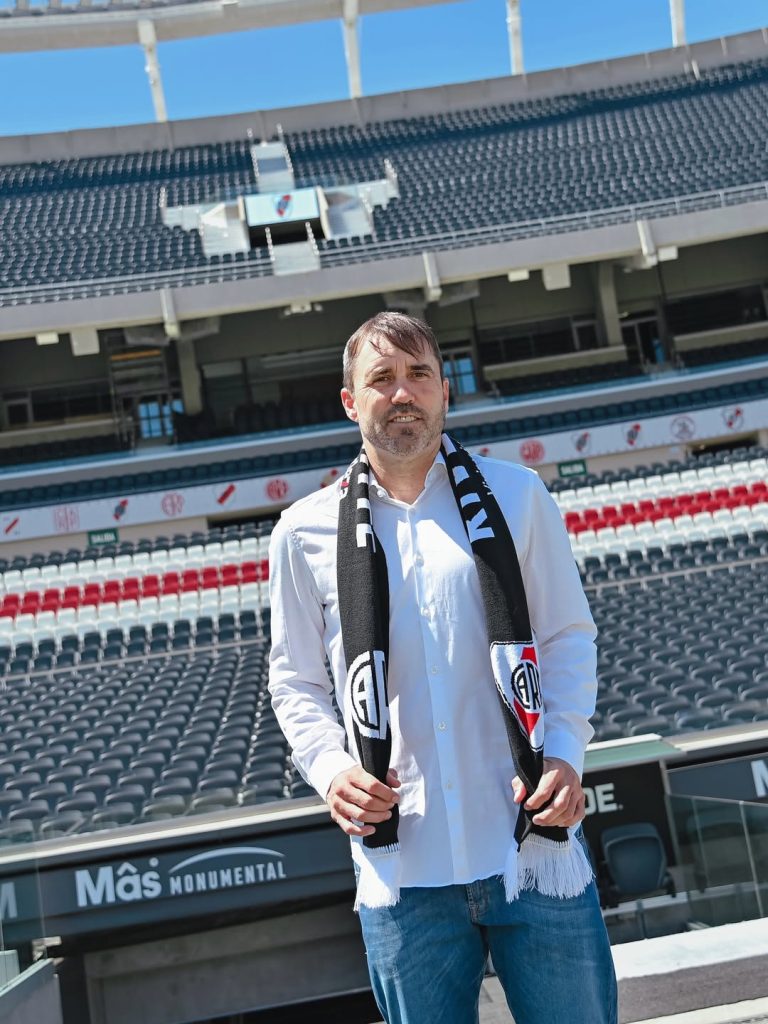 Sin duda, el mayor reto de Coudet consiste en gestionar la herencia de Gallardo.