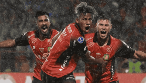 Con goles de Díaz, Mosquera y Leguizamón, Deportivo Cuenca goleó a Libertad FC y avanzó a Fase de Grupos de la Copa Sudamericana. Foto: Conmebol