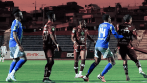 Mushuc Runa venció 2-0 a Emelec en Latacunga por la fecha 6 de la LigaPro 2026, en un partido marcado por expulsiones y emociones.