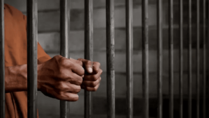 Autoridades ejecutaron la Operación Gran Fortaleza 1 en ocho provincias de Ecuador. Hay policías, militares y civiles detenidos por tráfico ilegal de hidrocarburos.