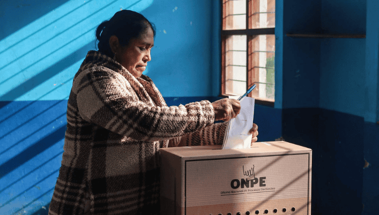 El conteo de votos en Perú avanza con resultados parciales. Keiko Fujimori encabeza la elección, pero el escenario apunta a una segunda vuelta.