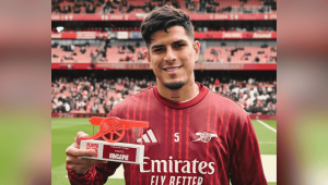 El ecuatoriano Piero Hincapié fue nombrado Jugador del Mes en el Arsenal, tras brillar en la Premier League con gol y asistencia.