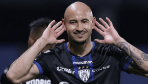 Con goles de González y Alcívar, el cuadro negriazul derrotó a la UCV por Copa Libertadores.