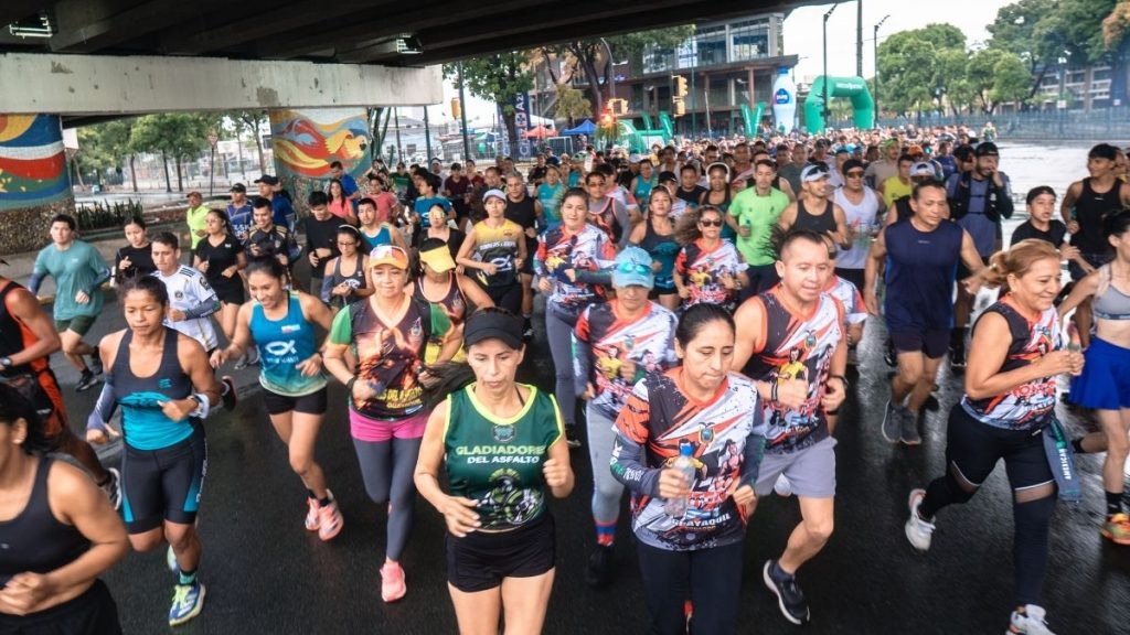 La apertura se realizó el 19 de abril con una jornada que arrancó con un Social Run 5K, actividad que reunió a más de 700 participantes de distintas edades.