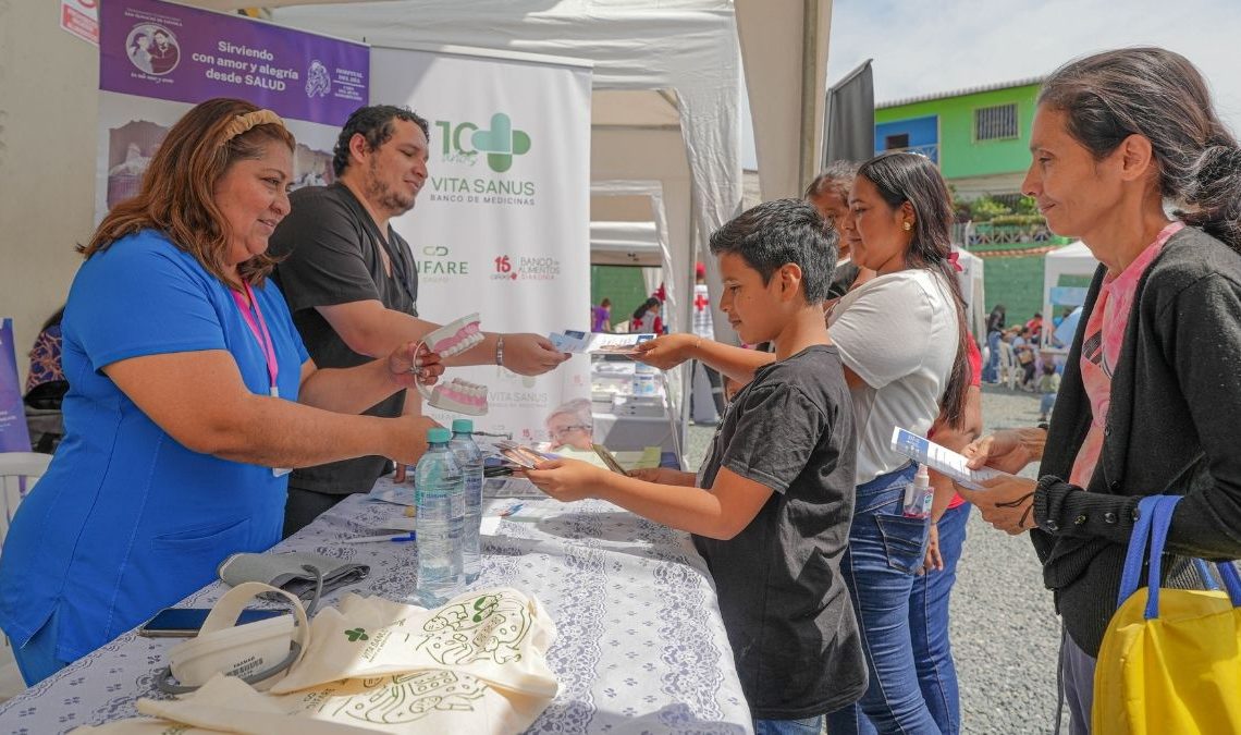 VITA SANUS reunió a fundaciones, laboratorios e instituciones aliadas en una feria dedicada a la prevención y el bienestar de la comunidad.
