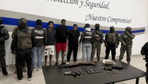 La Policía Nacional y las Fuerzas Armadas capturaron en Calderón, norte de Quito, a tres presuntos integrantes de Los Tiguerones.