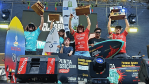 Bruce Burgos y Mimi Barona conquistaron el título de La Punta Classic 2026, torneo que reunió a más de 7.000 personas en Montañita.