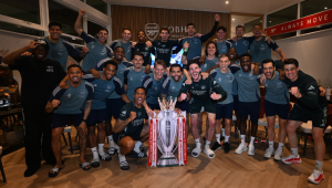 Arsenal se coronó campeón de la Premier League 2025/26 tras 22 años de espera. El ecuatoriano Piero Hincapié fue parte fundamental del histórico título.
