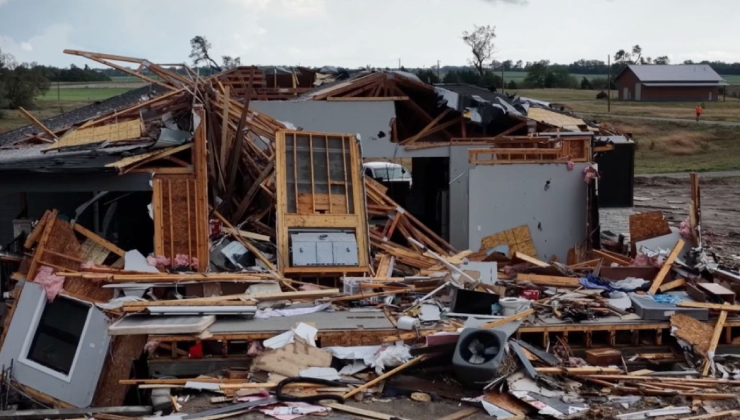 Una devastadora cadena de tormentas eléctricas supercelulares mantiene en vilo al centro de Estados Unidos.