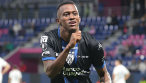 Independiente del Valle venció 4-1 a Libertad de Paraguay en el estadio Banco Guayaquil y aseguró su clasificación a los octavos de final de la Copa Libertadores.