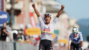 Jhonatan Narváez ganó la etapa 11 del Giro d’Italia 2026 y alcanzó un récord histórico para Ecuador.