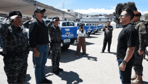 El Gobierno de Daniel Noboa entregó 223 nuevos vehículos a la Policía Nacional para fortalecer operativos de seguridad, inteligencia e investigación en distintas zonas del país.