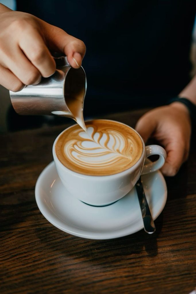 el estudio aclaró que la cafeína no actúa como un interruptor genérico que sobreactiva todo el sistema de forma caótica.