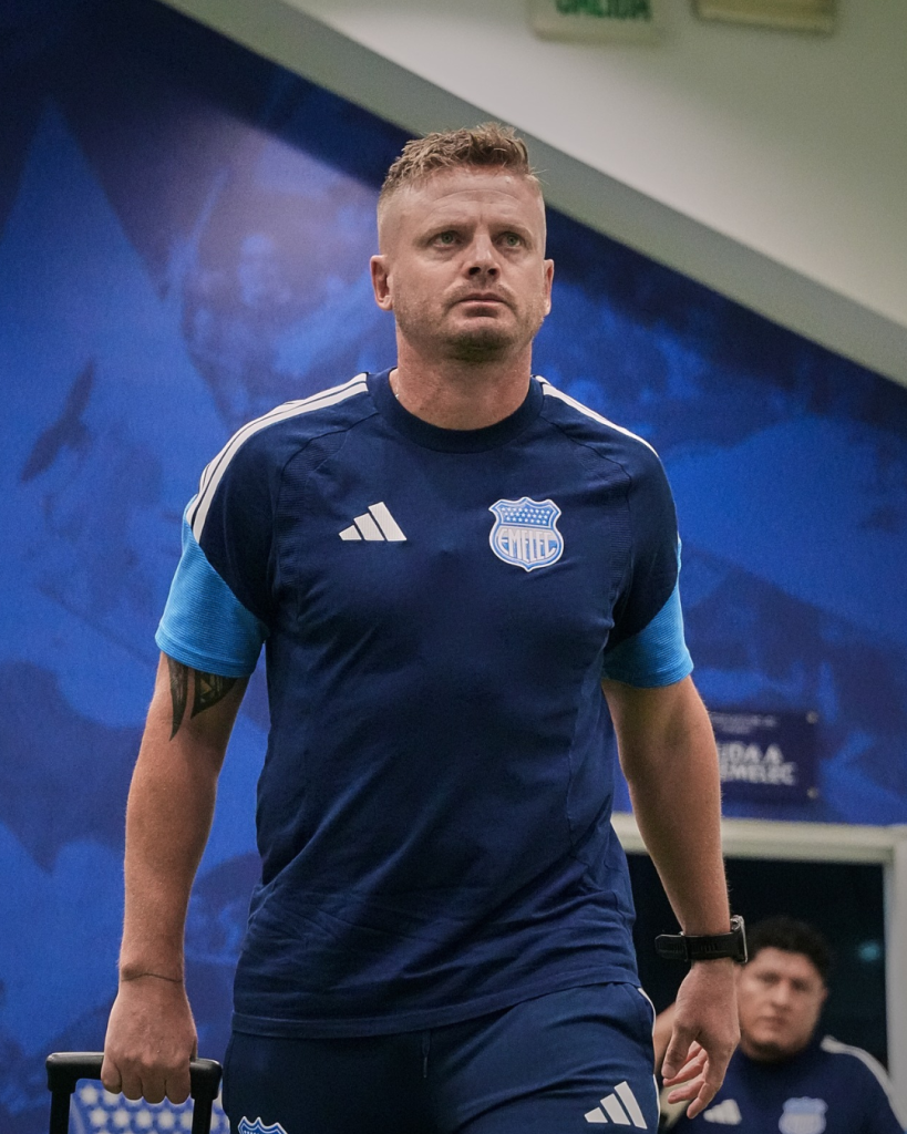 La sequía goleadora de los atacantes azules no le quita el sueño al DT.