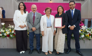 A través de este convenio, los universitarios completan un periodo de capacitación de tres meses en la compañía inmobiliaria.