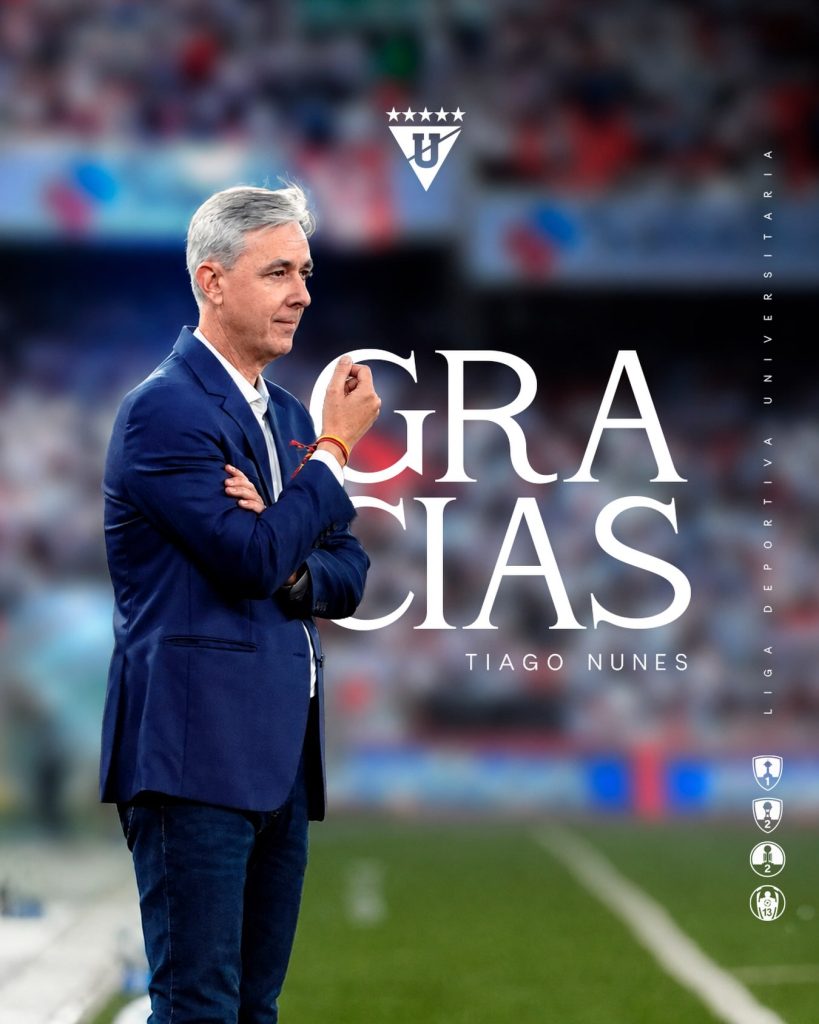 Esta drástica decisión ocurre después de varias semanas de extrema tensión entre el entrenador y la hinchada universitaria.