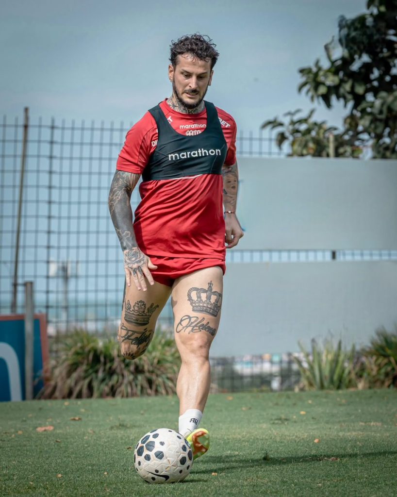 Darío Benedetto superó sus dolencias físicas y entró en la nómina de convocados.
