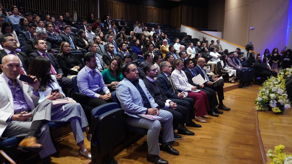 En este escenario, el ministro de Ambiente y Energía, Juan Carlos Blum, enfatizó que los datos orientan la incorporación de infraestructuras clave como Toachi Pilatón
