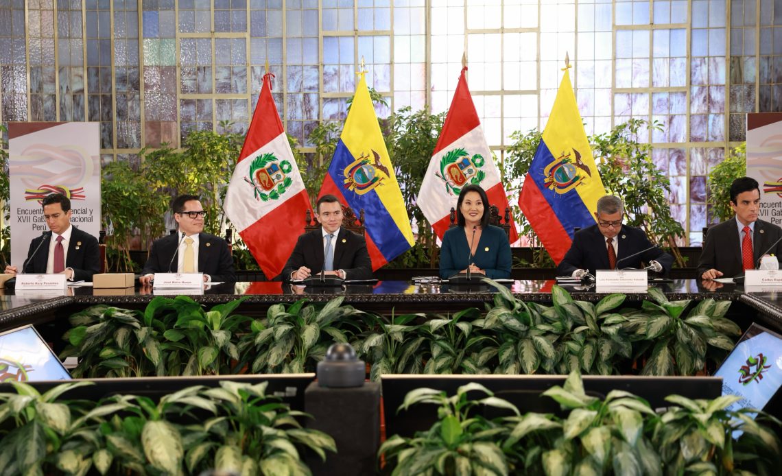 las autoridades destacaron que la conformación de este Bloque Internacional de Defensa potenciará los mecanismos de monitoreo terrestre, marítimo y aéreo.