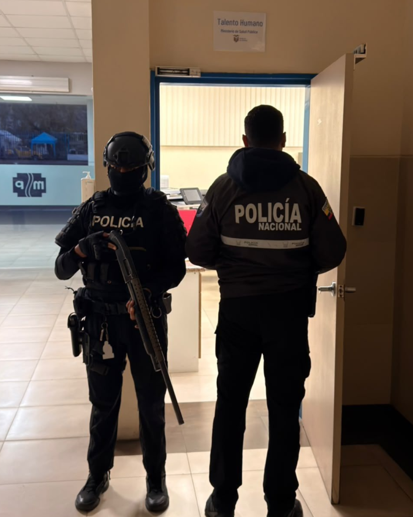 una alerta ciudadana recibida en la línea 1800-DELITO activó las diligencias judiciales contra la cúpula administrativa del centro hospitalario.